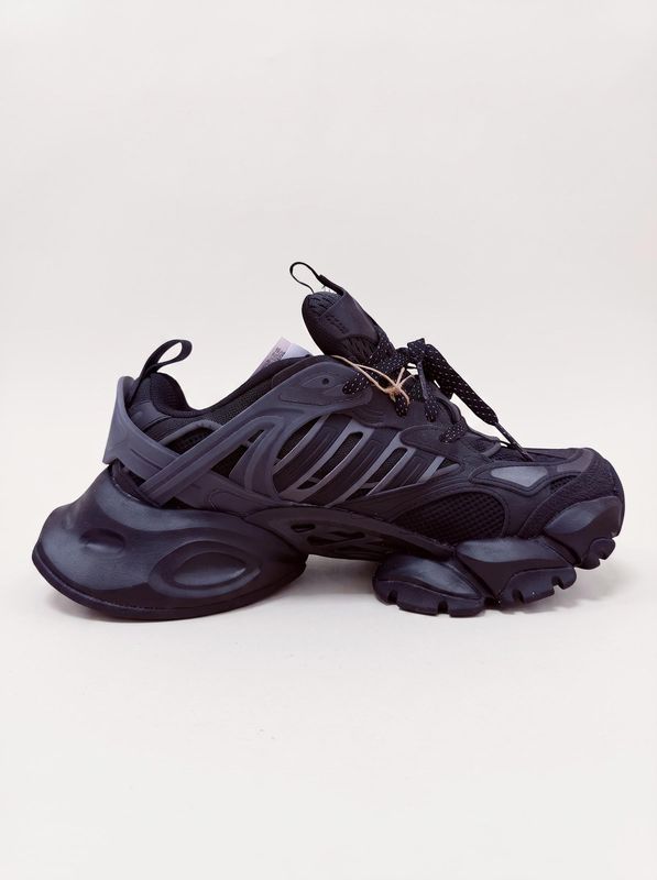 2. Sneakers Nero Adidas jr3086