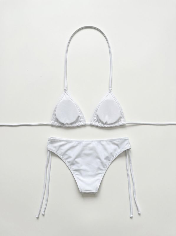 2. Logoed costume White Icon igcs001200