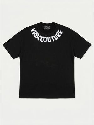 1. T-shirt logata Nero