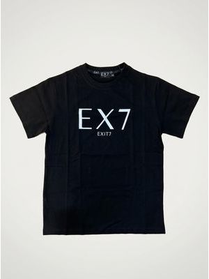 1. Half-sleeved T-shirt Black