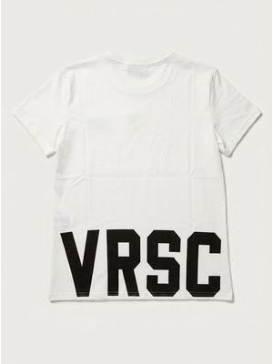 2. Logo T-shirt Cream