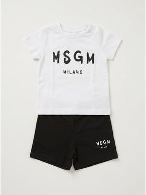 1. Complete with logo White