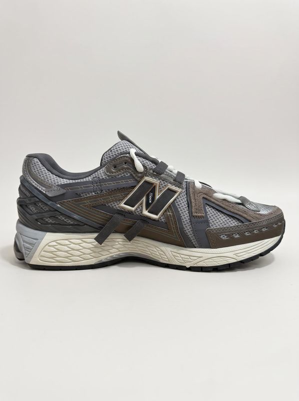 2. Sneakers logate Grigio-Marrone New Balance u19066u8