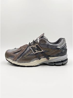 1. Sneakers logate Grigio-Marrone