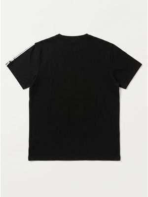 2. Plain T-shirt with side logo Black