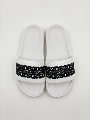 1. Slippers with band White