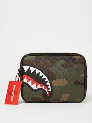 2. Printed clutch bag Fantasy