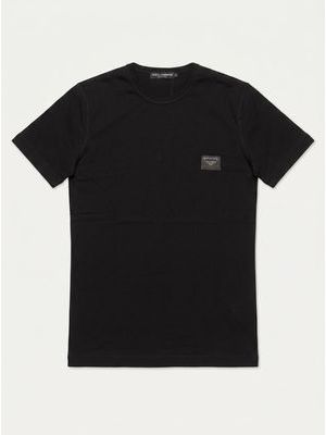 1. Solid color T-shirt Black