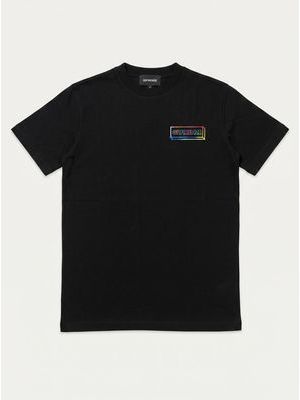 1. T-shirt logata Nero