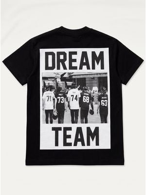2. T-shirt logata Nero
