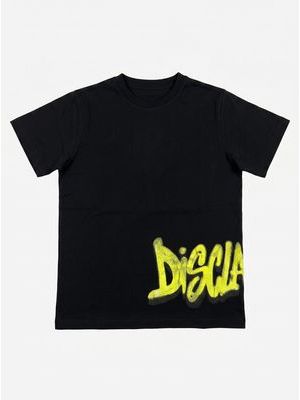 1. Solid color T-shirt Black