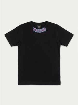 1. Solid color T-shirt Black