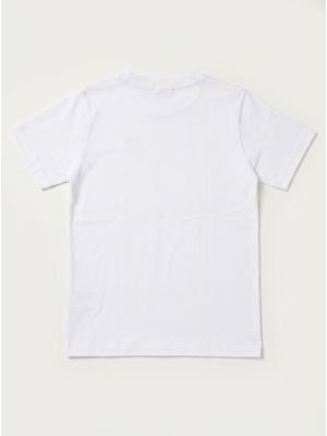 2. Solid color T-shirt with logo White