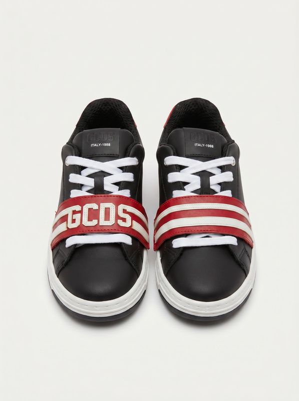 2. Sneakers logate Nero GCDS gck103c