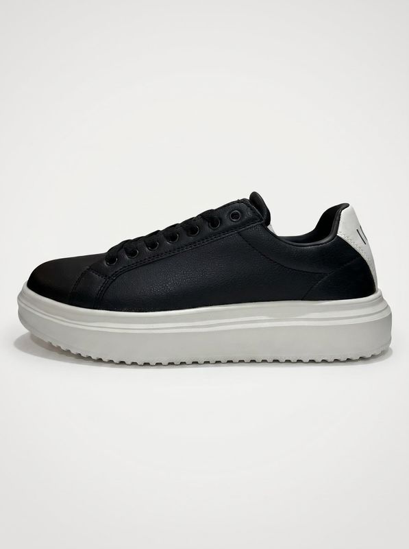 Sneakers logate Nero Icon
