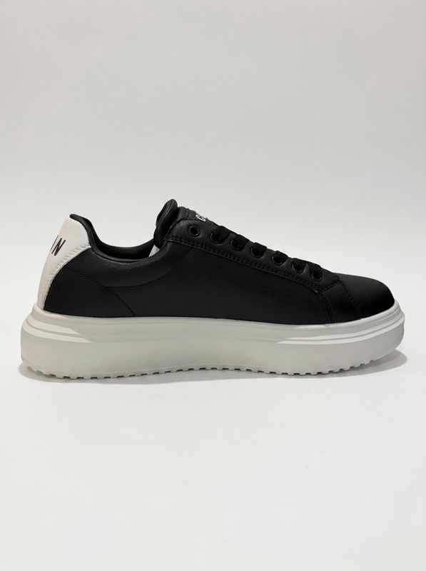 2. Sneakers logate Nero Icon ic60106su/