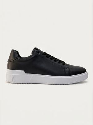 2. Sneakers logate Nero