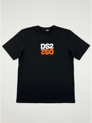 1. T-shirt logata Nero
