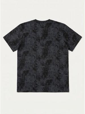 2. T-shirt with small central tone-on-tone logo Black