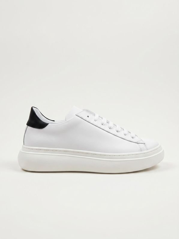 2. Logoed sneakers White MSGM 82492