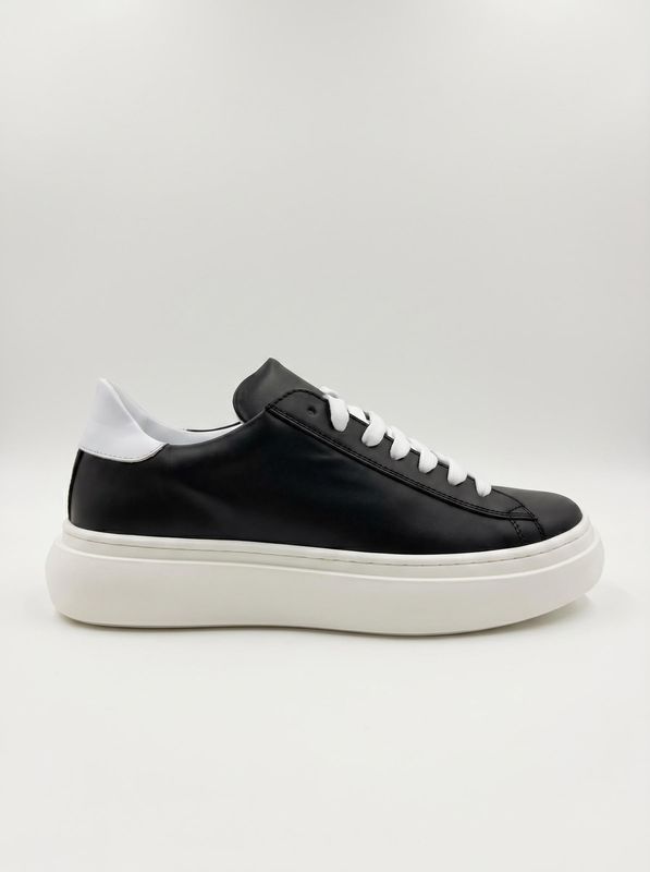 2. Sneakers logate Nero MSGM 82492