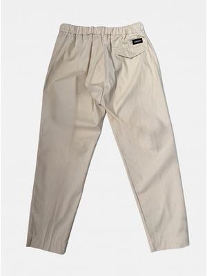 2. Slim trousers Beige