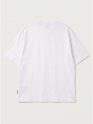 2. Solid color T-shirt White
